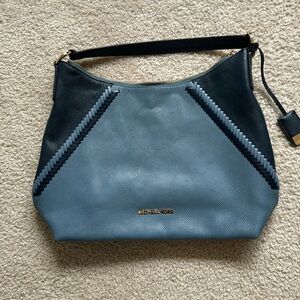 Two-toned blue Michael Kors shoulder bag
